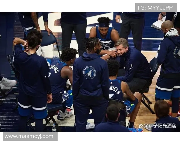 独行侠与活塞季前赛精彩对决展现球队新阵容与战术风采